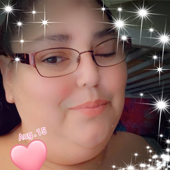 Meet your Posher, Christina - Picture 1 of 1